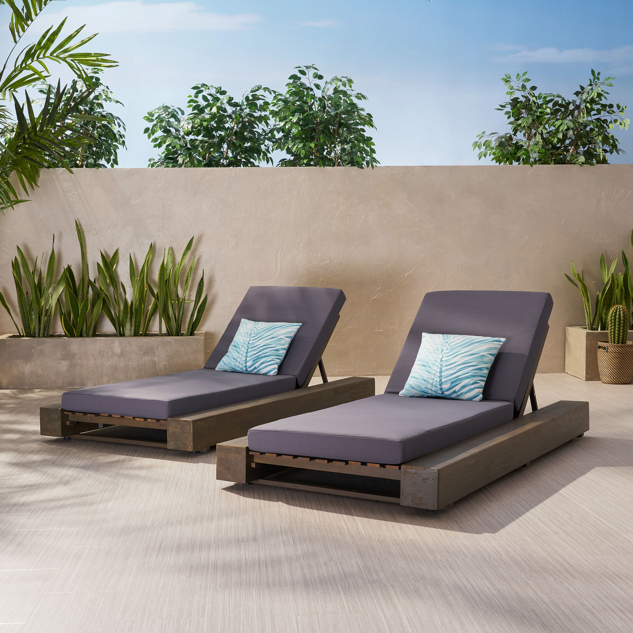 Wood patio discount chaise lounge