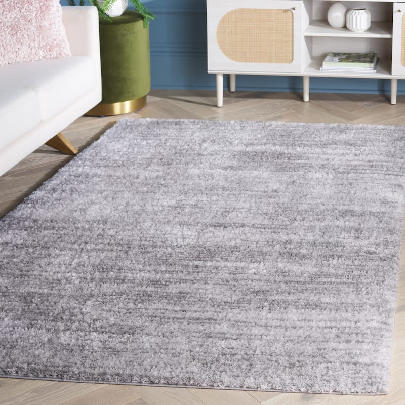 SAFAVIEH Tahoe Shag Yaprak Abstract 1.2-inch Thick Rug - 6'7" x 9' - Grey/Dark Grey - Rectangle