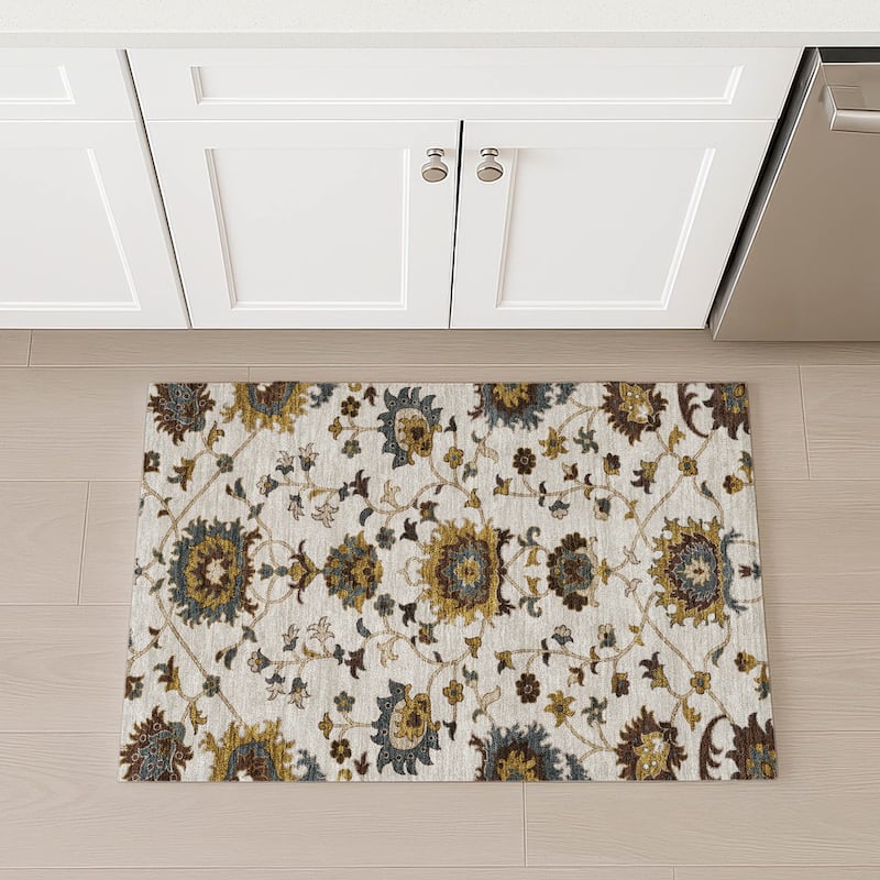 Machine Washable Indoor/ Outdoor Traditional Luna Chantille Rug