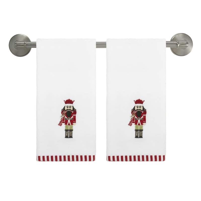 Avanti Peppermint Nutcracker 2-Pack Fingertip Towel