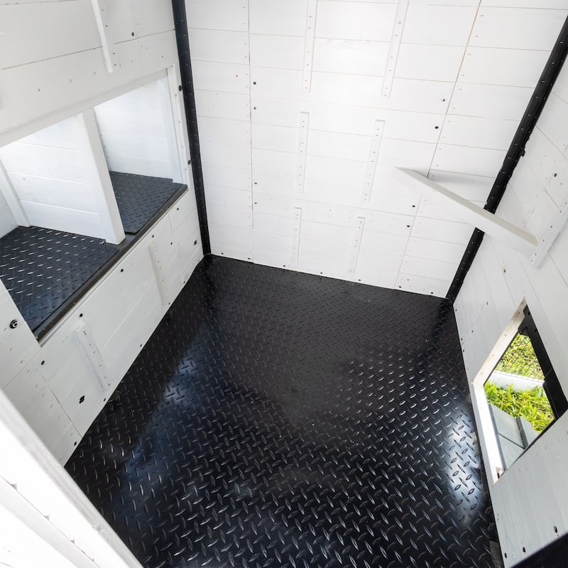 Backyard Discovery Sweetwater Cedar Wooden Chicken Coop, 4-6 Chickens