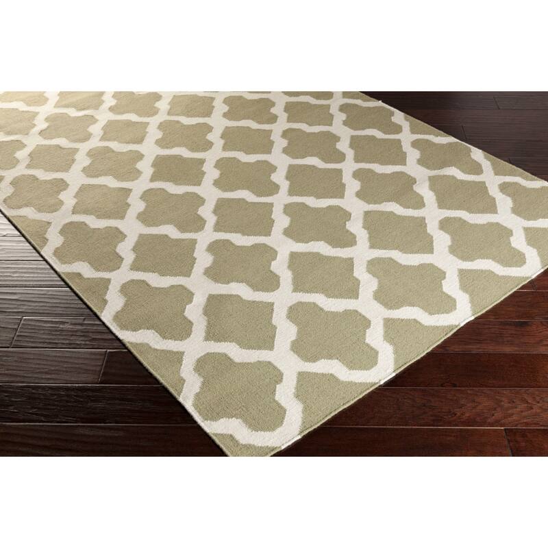 Hand-Woven Ashley Lattice Reverisble Flatweave Wool Area Rug - 5' x 8'