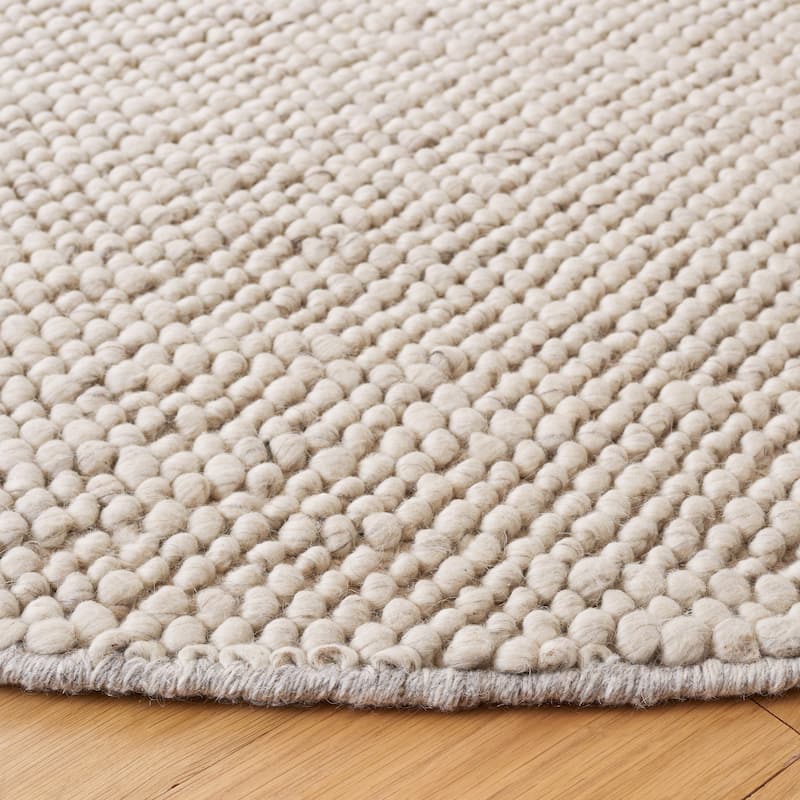 SAFAVIEH Handmade Natura Eduina New Zealand Wool Rug