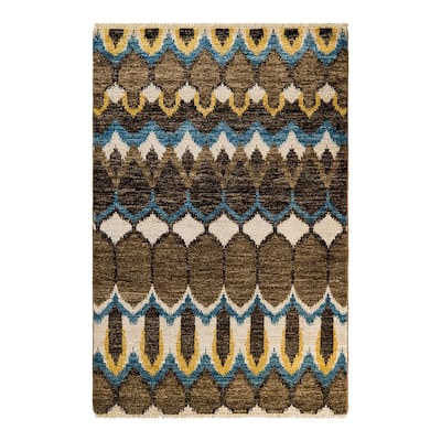 Overton Hand Knotted Wool Vintage Inspired Modern Contemporary Modern Green Area Rug - 4' 0" x 6' 1"