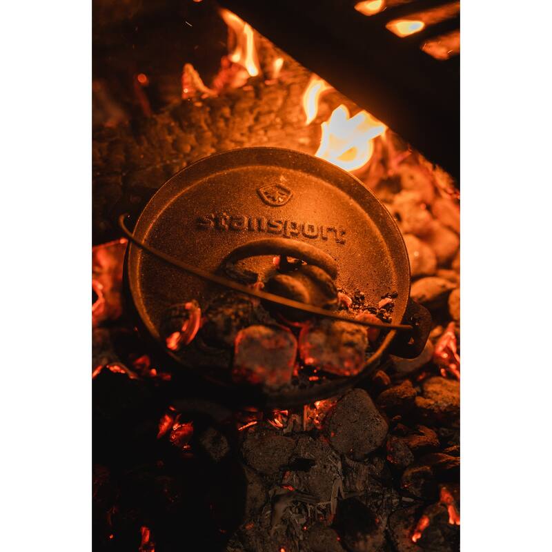 Stansport 2 QT Pre-Seasoned Cast Iron Dutch Oven with Legs - 8" L x 8" W x 5.5" H
