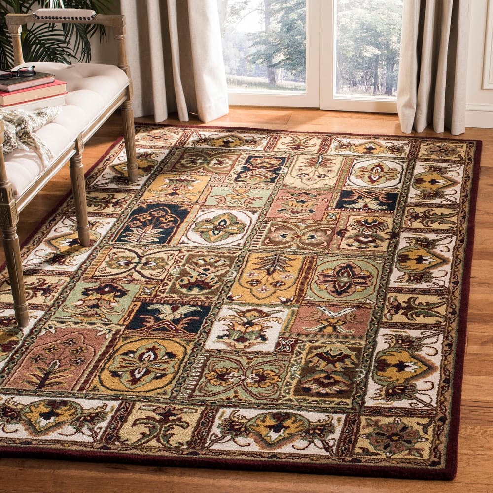 SAFAVIEH Classic Angiolina Traditional Oriental Wool Rug