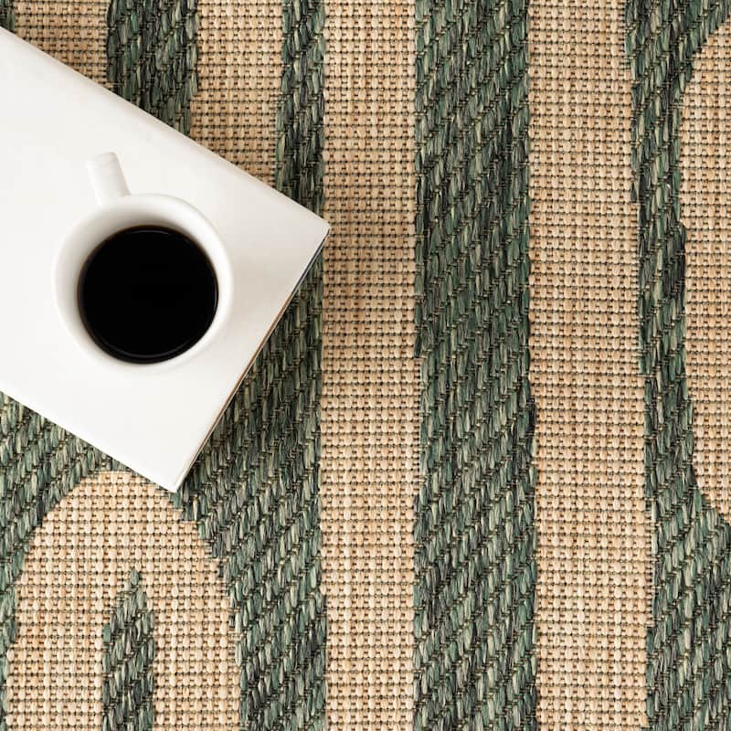 Nuloom Bambi Abstract Indoor / Outdoor Area Rug