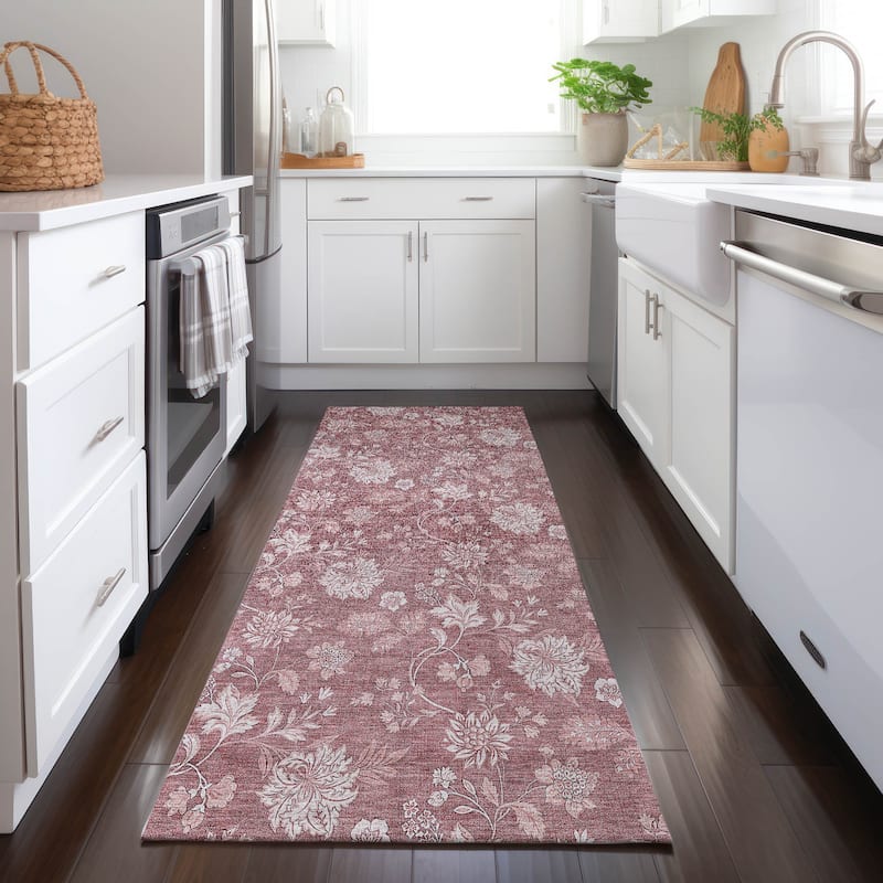 Machine Washable Indoor/ Outdoor Chantille Floral Farmhouse Rug - Blush - 2'3" x 7'6"