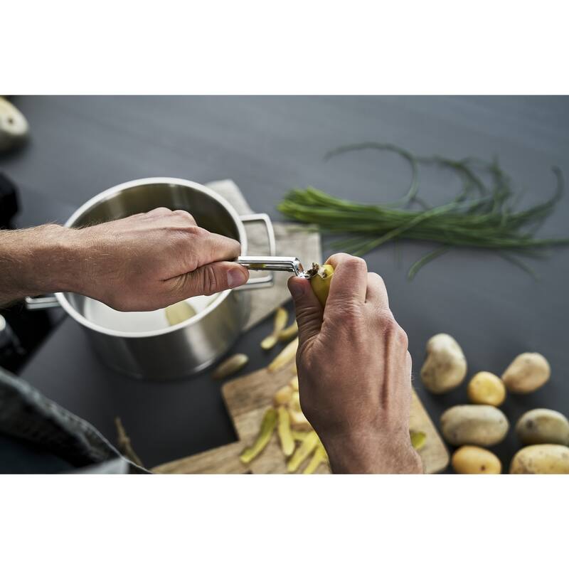 ZWILLING Pro Swivel Peeler - 1 unit