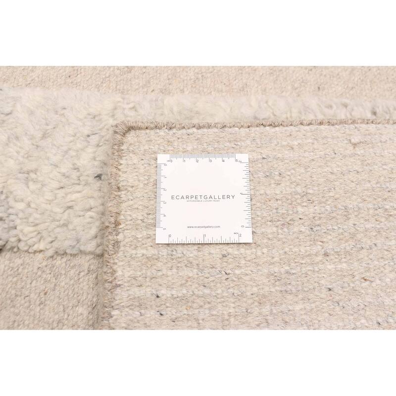 ECARPETGALLERY Hand-knotted Tangier Light Grey Wool Rug - 4'11 x 8'0