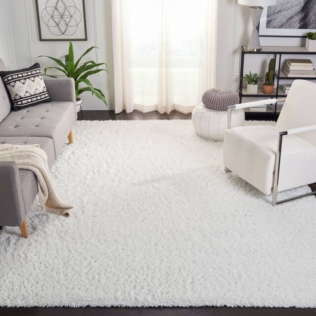 SAFAVIEH August Shag Veroana Solid 1.5-inch Thick Rug - 6'7" x 9' - White