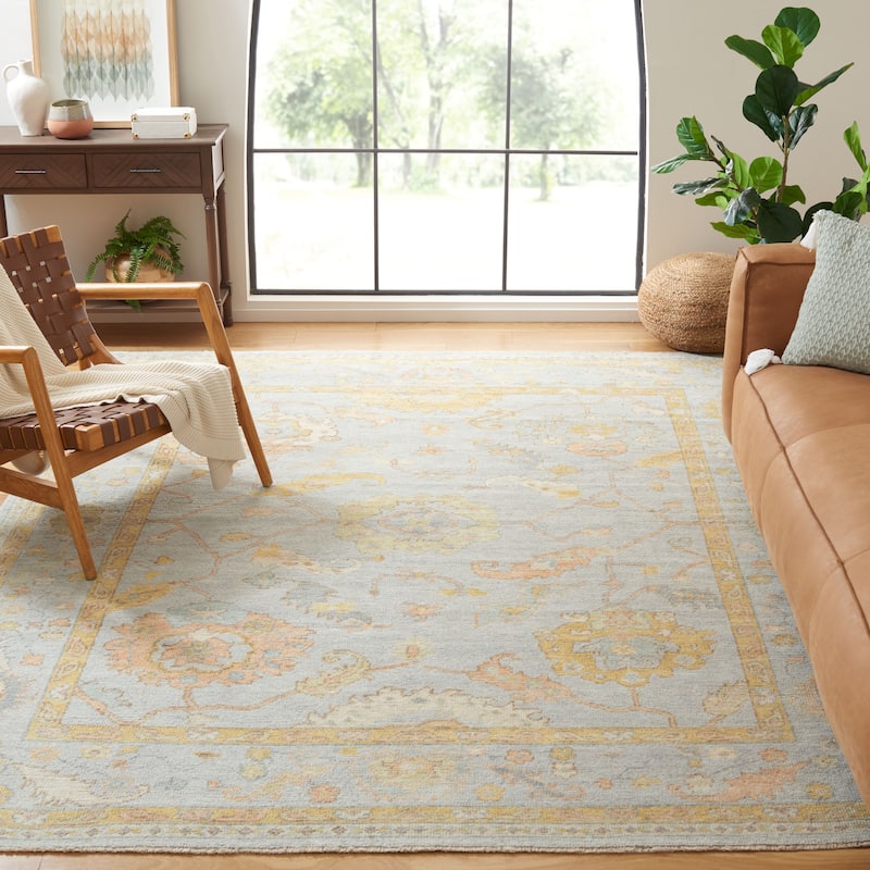 SAFAVIEH Couture Hand-Knotted Vjara Hortencia Traditional Wool Rug - 8' x 10' - Light Blue/Gold