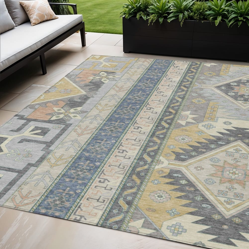 HomeRoots Aztec Transitional Rectangle Outdoor Rug