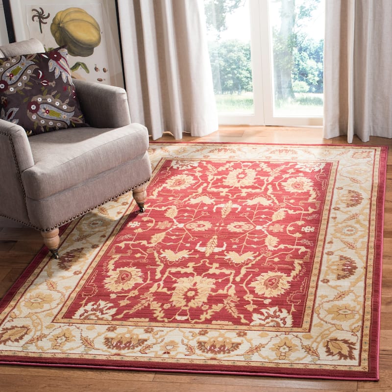 SAFAVIEH Heirloom Tamela Traditional Oriental Rug - 6'7" x 9'1" - Red/Creme
