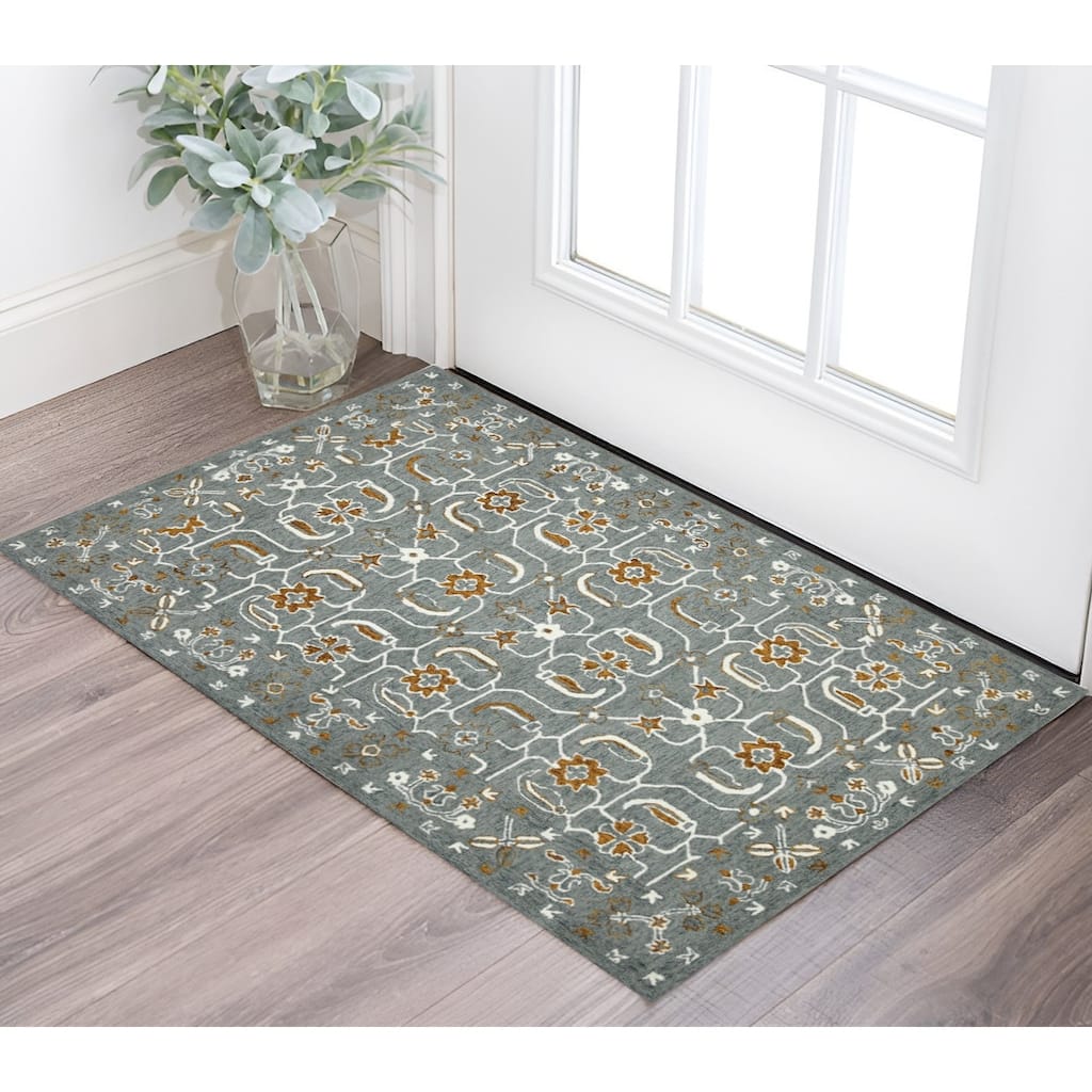 HomeRoots Floral Medallion Traditional Rectangle Area Rug - 36.00 in. x 24.00 in. x 0.40 in.