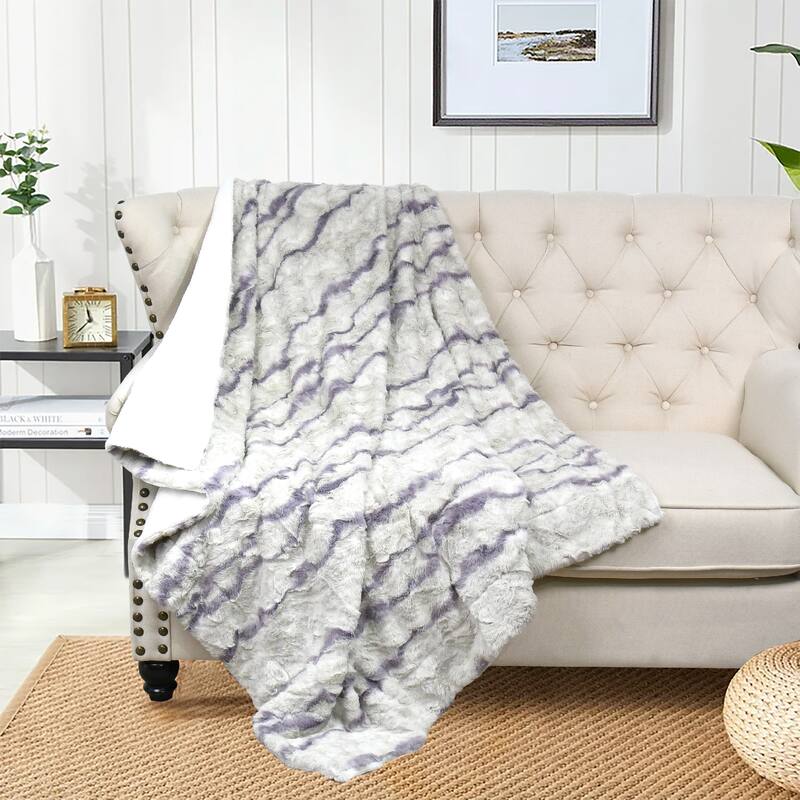 Calla Fauxfur Reversible Sherpa Throw - 50" x 60'