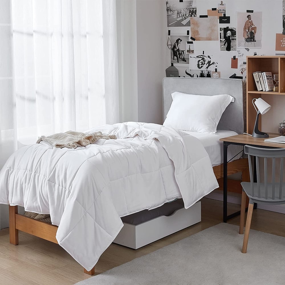 Menopleasing - Coma Inducer® Oversized Cooling Comforter Set - White