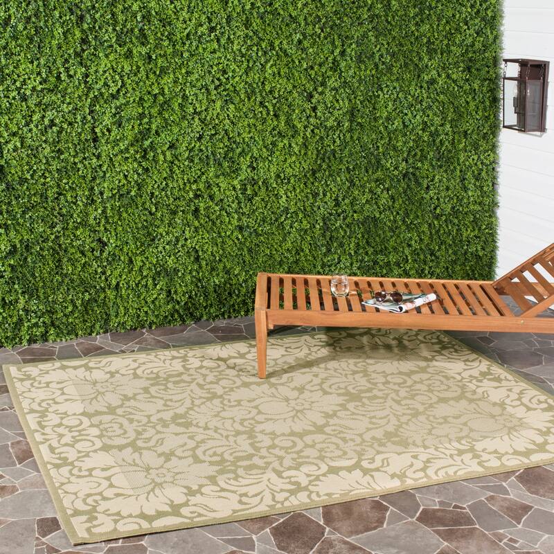 SAFAVIEH, Courtyard Foelke Indoor/ Outdoor Patio Backyard Rug