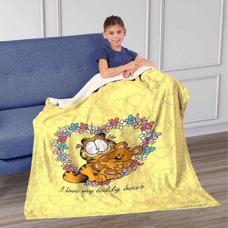 Nickelodeon Garfield Silk Touch Sherpa Throw Blanket