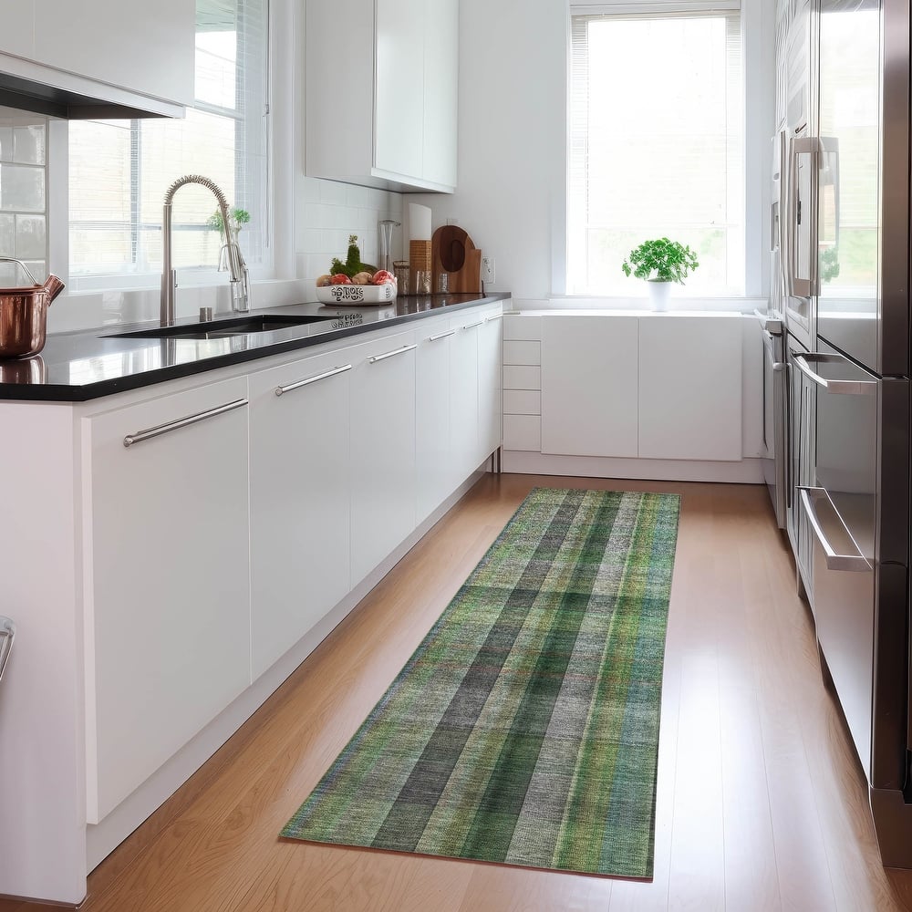 Machine Washable Indoor/ Outdoor Modern Plaid Chantille Rug