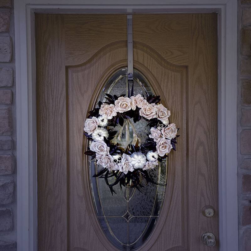 Haunted Hill Farm 15-In. Halloween Floral Wreath with Glitter Pumpkins and Skulls for Haunted House Hanging Decoration