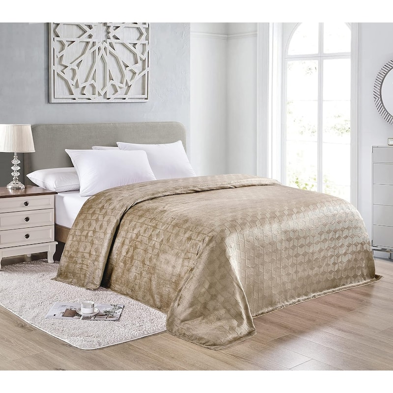Ultra Plush by Décor&More Queen Size Chevron Arrow Jacquard Microplush Blanket (86" x 86") - Taupe