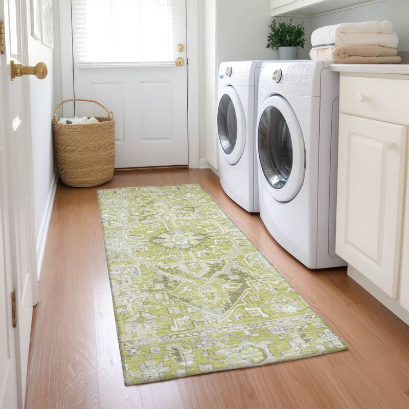 Machine Washable Indoor/ Outdoor Traditional Boho Chantille Rug - Aloe - 2'3" x 7'6"