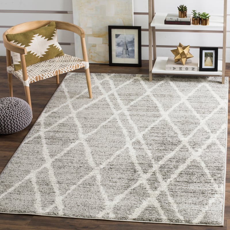 SAFAVIEH Adirondack Shukrie Trellis Rug - 3' x 5' - Ivory/Silver