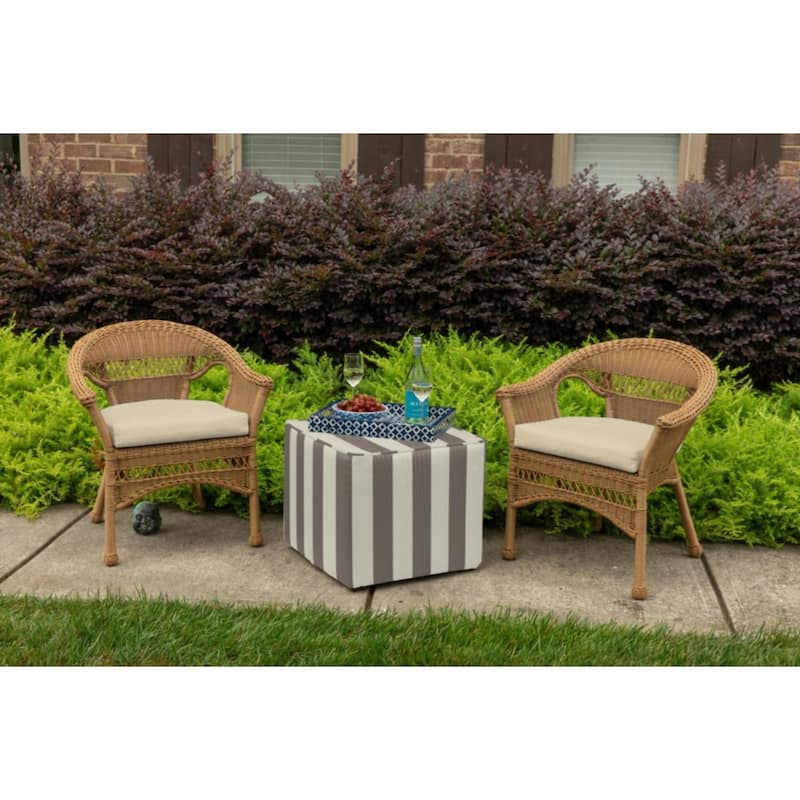 Sunbrella Solid Fabric 1-Piece Indoor/Outdoor Wicker Seat Pad, 18"W x 18"L