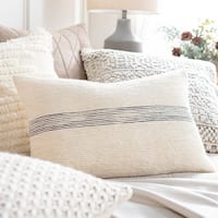 Textured Silver/ Ivory Stripe 22-inch Throw Pillow or Pillow Cover - On  Sale - Bed Bath & Beyond - 18081313
