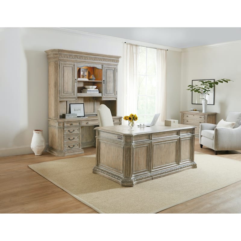 Hooker Furniture Castella 74" Wide Old World European Classical Knee