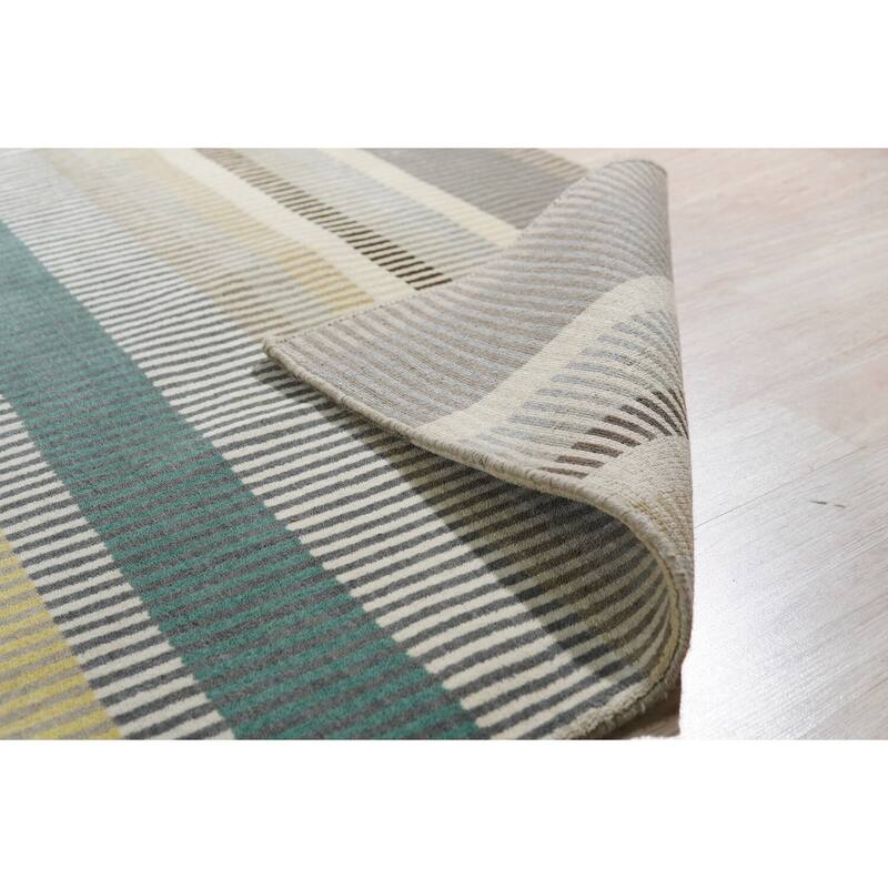 Light Green Hand-Knotted Wool Knotted Striped Rug, 6' x 9', plush stylish floor accent - L