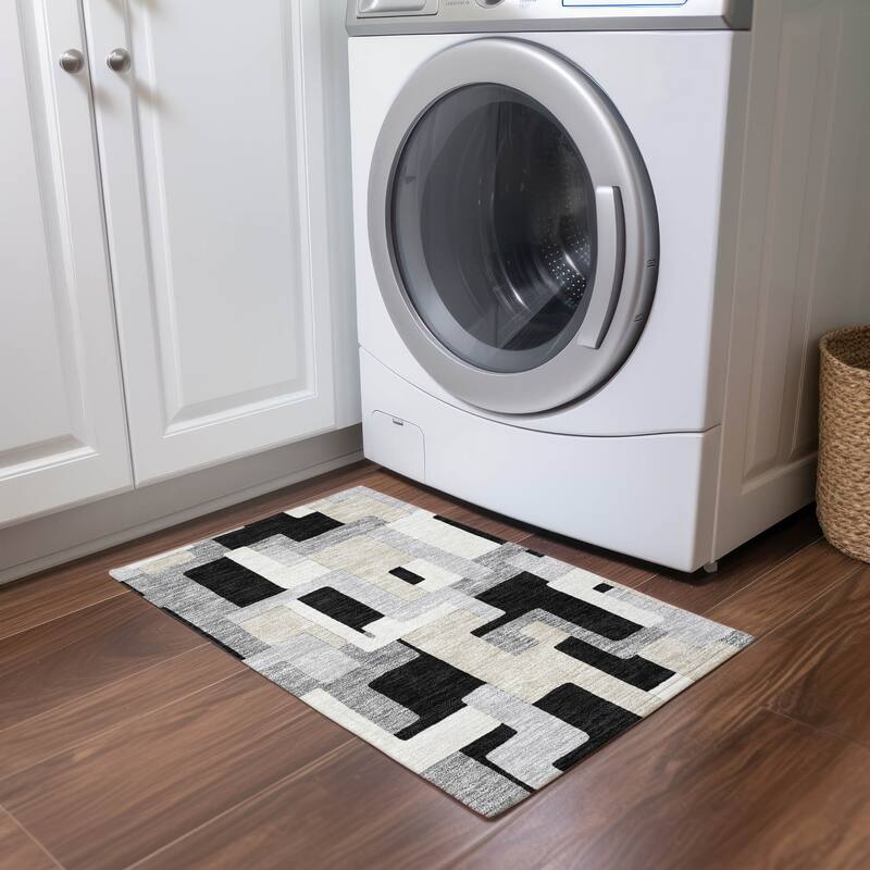 Machine Washable Indoor/ Outdoor Contempoary Blocks Chantille Rug