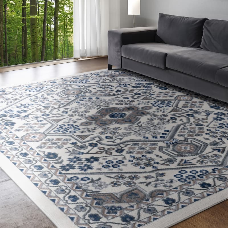 Hamilton Traditional Oriental Indoor Area Rug - 4'11'' x 6'11'' - Cream