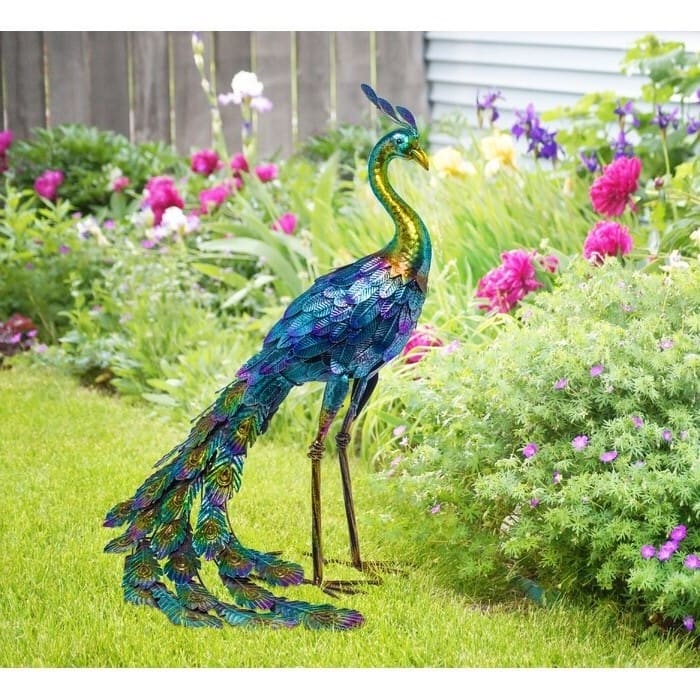 Daily Boutik Outdoor Garden Metal Blue/Green Peacock Statue