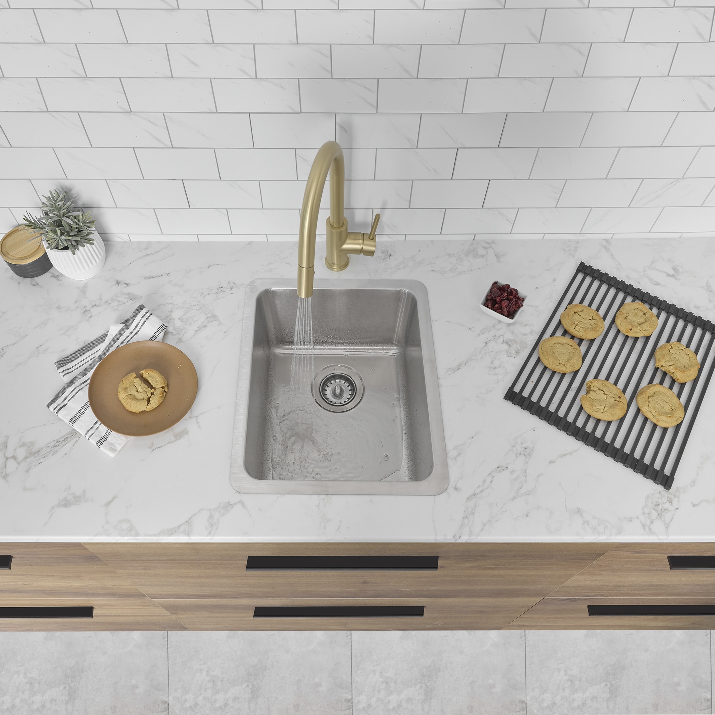 STYLISH 15 inches L x 18 inches W Stainless Steel Single Bowl Dualmount Kitchen Sink - Brushed Stainless Steel - 15" x 18" x 8"