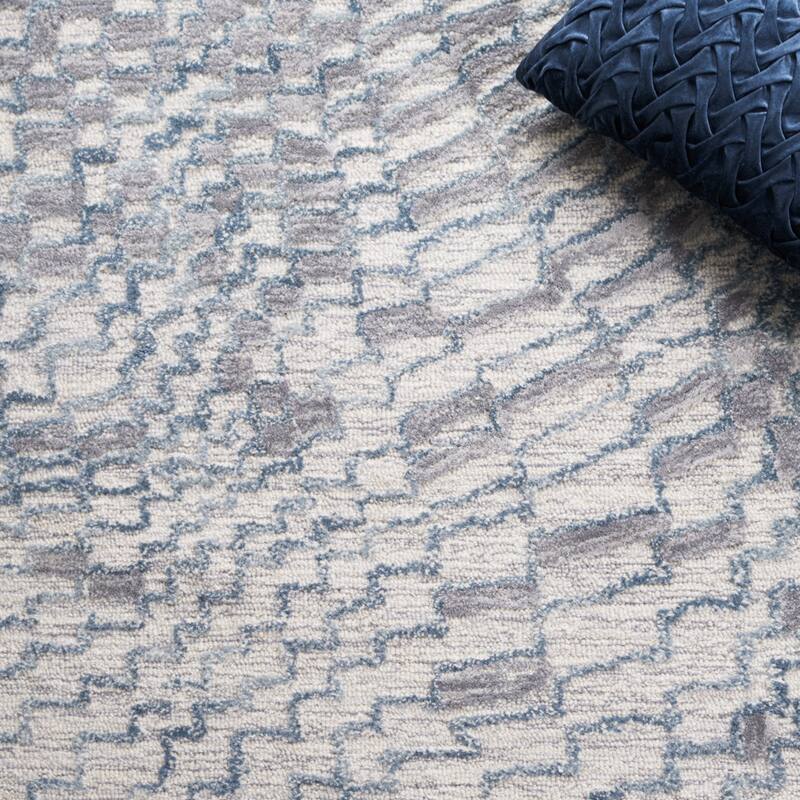 SAFAVIEH Handmade Metro Alberica Modern Wool Rug