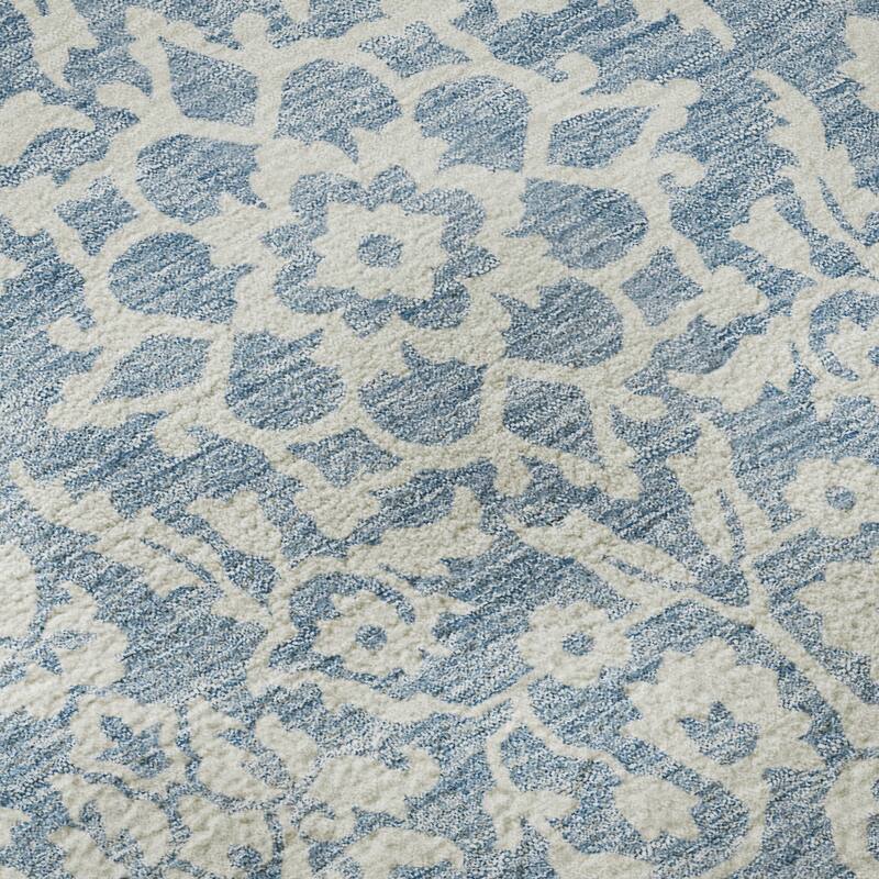 Premium Washable Super Soft Traditional Mekenzie Mayfield Rug
