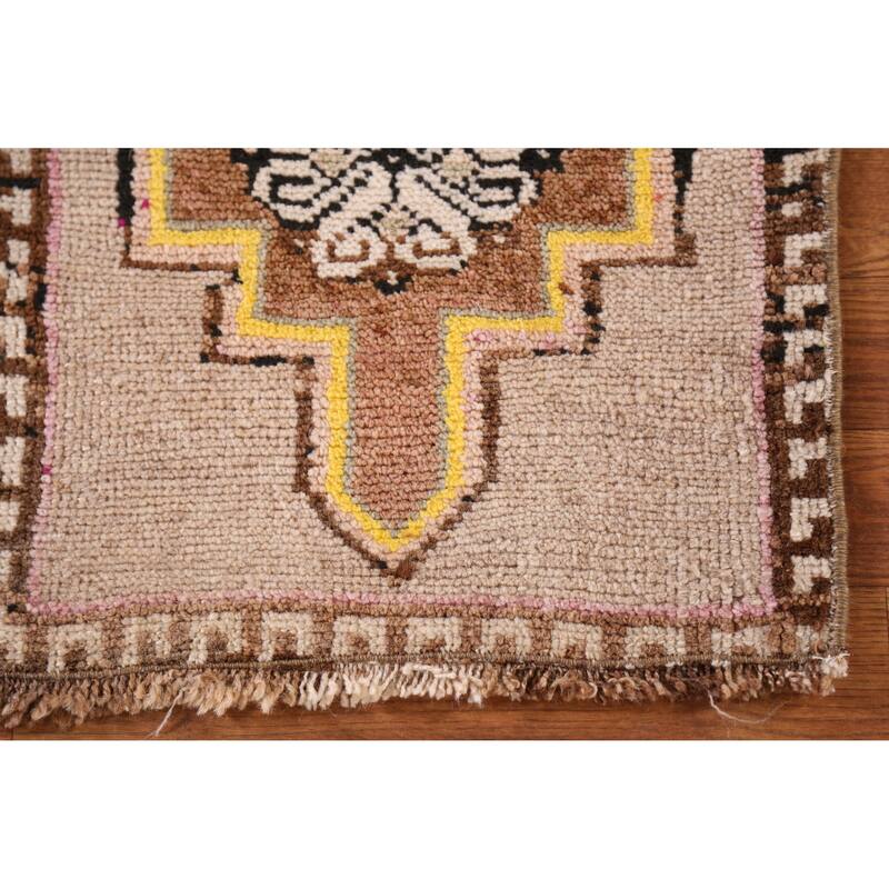 Hand Knotted Oriental 100% Wool Carpet Transitional Geometric Beige & Ivories Anatolian Area Rug - 2' 8'' X 1' 7''