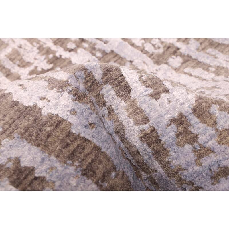 ECARPETGALLERY Hand-knotted Legacy Taupe Silk, Wool Rug - 2'6 x 9'10