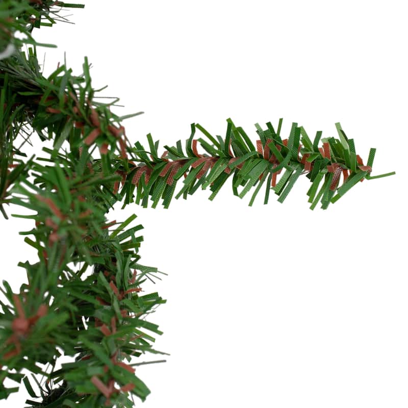 Canadian Pine Artificial Christmas Wreath - Unlit