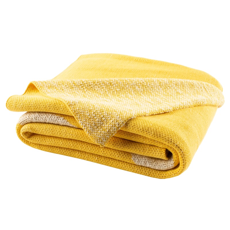 SAFAVIEH Baby Collection Tater Trot Throw - 2'8" x 3'4" - 2'8" x 3'4" - Yellow