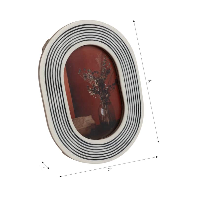Resin Glass Oval Photo Frame Featuring Striped Detailing Casual Style