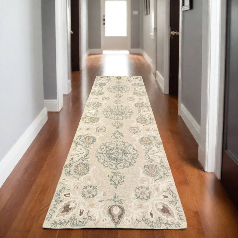 HomeRootsFloral Scandinavian Rectangle Area Rug - 95.67' X '29.92' X '0.39