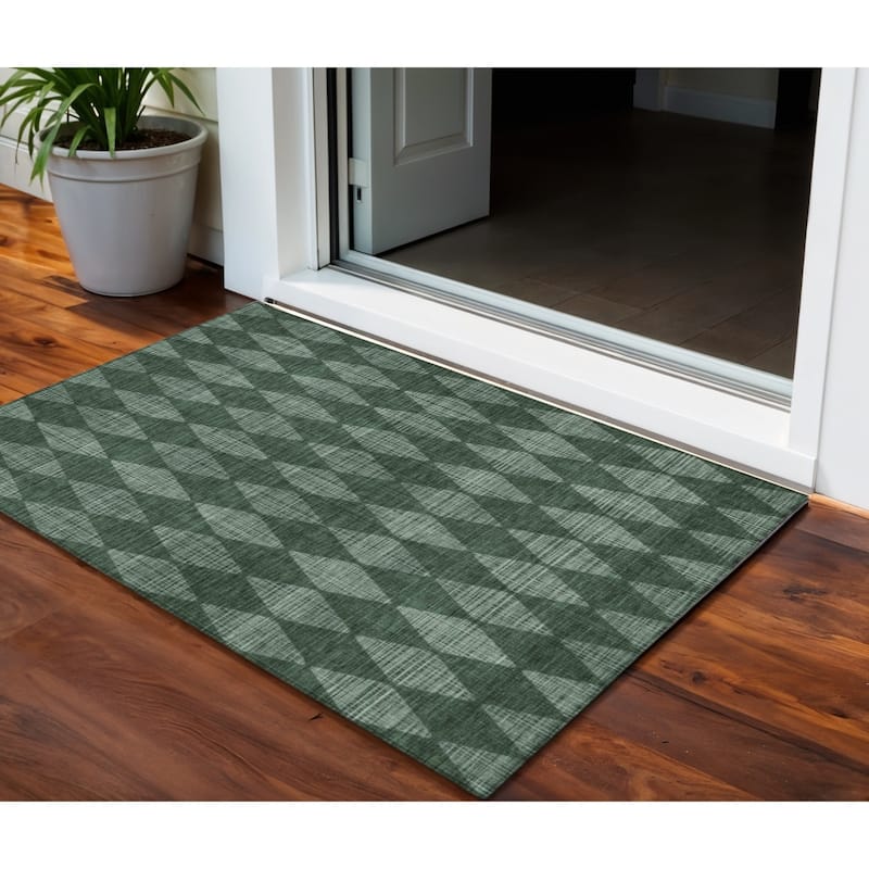 HomeRoots Geometric Transitional Rectangle Outdoor Rug - 3' x 5'