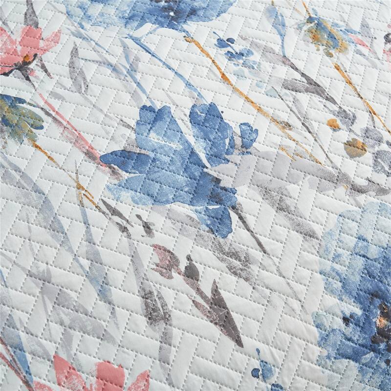 European Floral Quilt Set