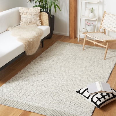 Martha Stewart by SAFAVIEH, Handmade Dietgard Wool Rug