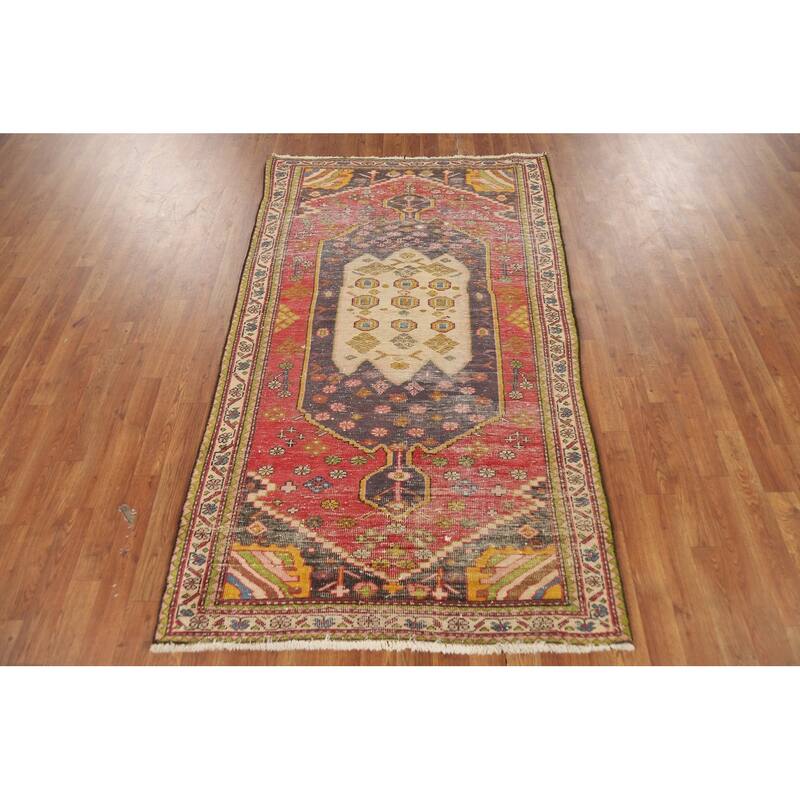 Shiraz Persian Area Rug Handmade Wool Carpet - 3'9" x 6'7"