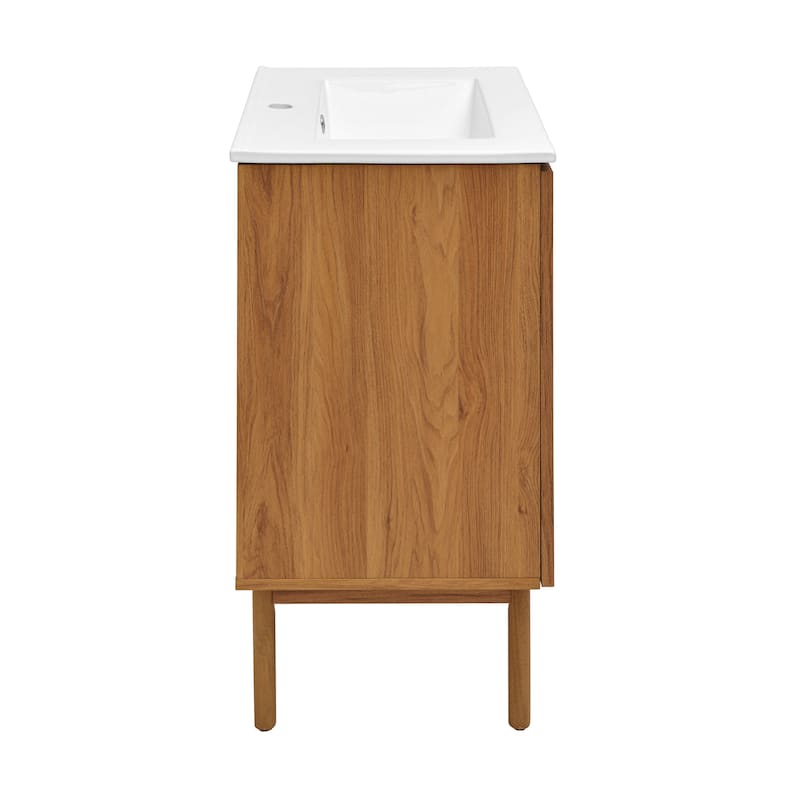 Classe Bathroom Vanity in Oak