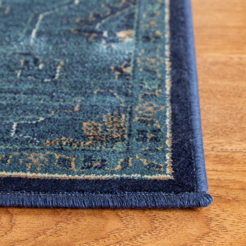 SAFAVIEH Vintage Ilsefriede Oriental Viscose Rug
